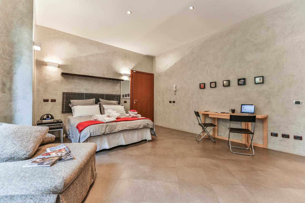 San Babila Suite Milán Exterior foto